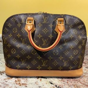 Louis Vuitton Alma PM